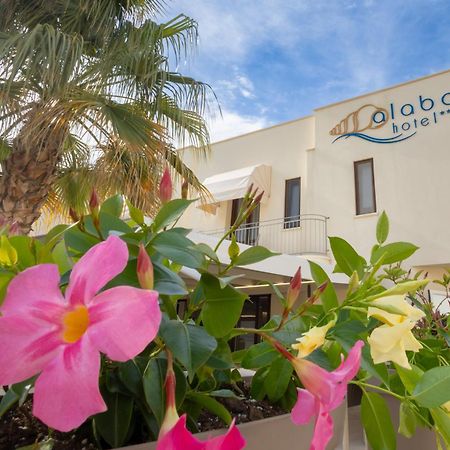 Alaba Hotel ซานวิโต โลคาโป ภายนอก รูปภาพ