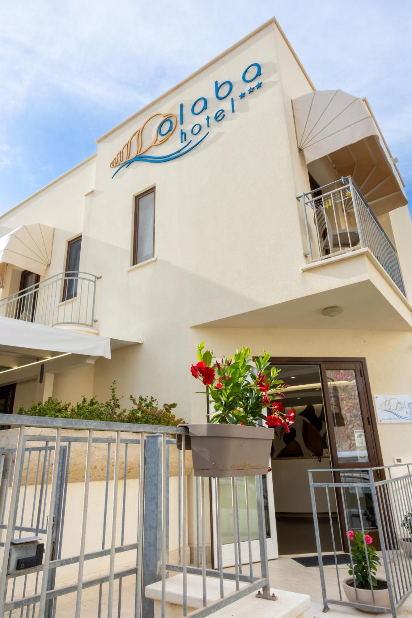 Alaba Hotel ซานวิโต โลคาโป ภายนอก รูปภาพ